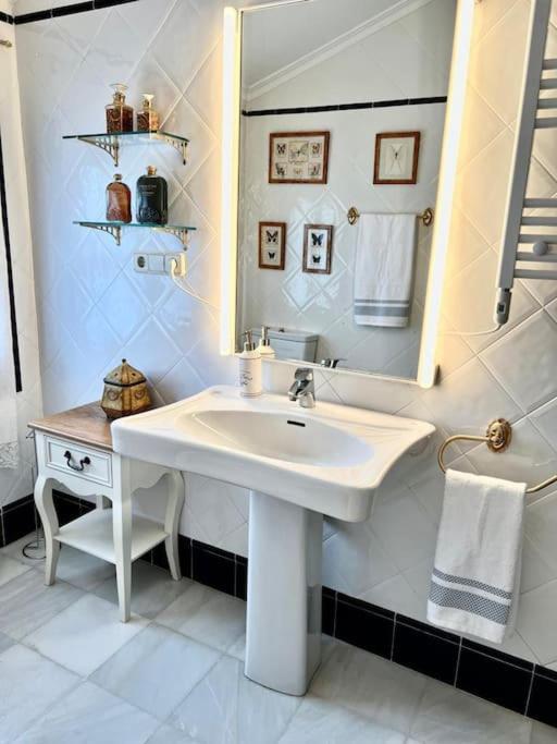 Villa Paula Valencia Манисес Экстерьер фото